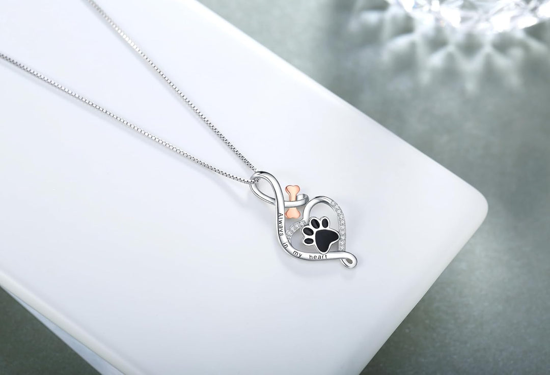 Glückspfoten-Kette mit Herz-, Knochen- und Unendlichkeitssymbol