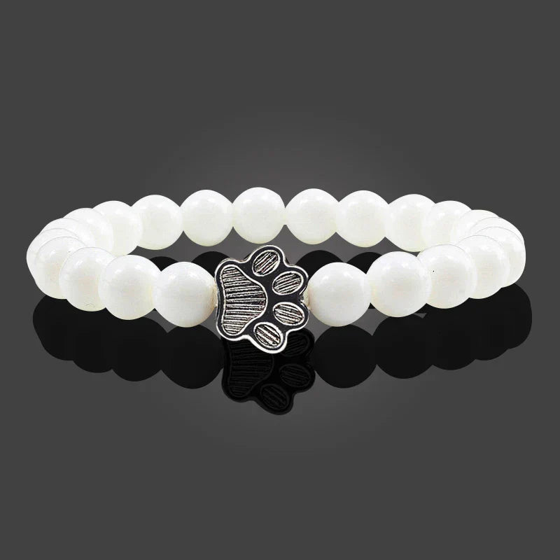 Armband mit Pfotenabdrücken, verziert mit Perlen