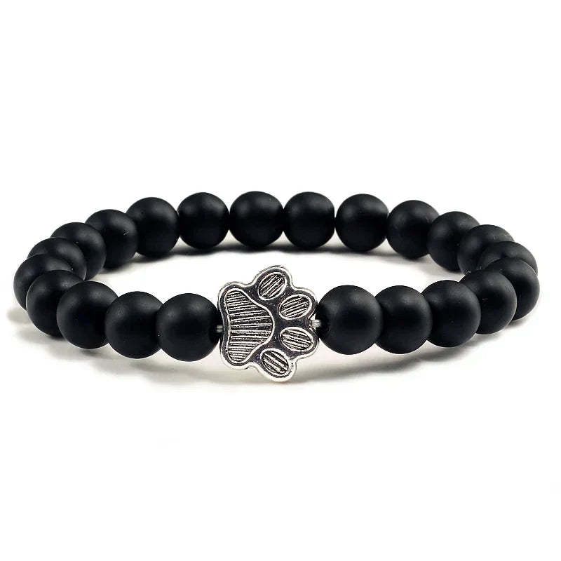 Armband mit Pfotenabdrücken, verziert mit Perlen